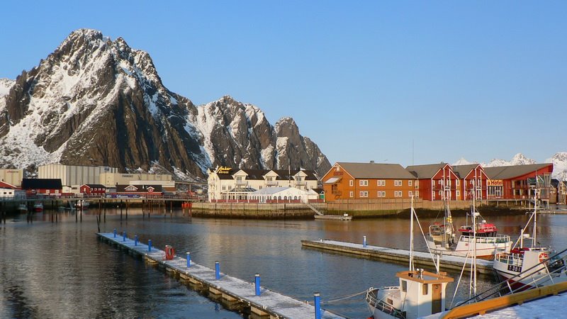 Svolvær by bReo