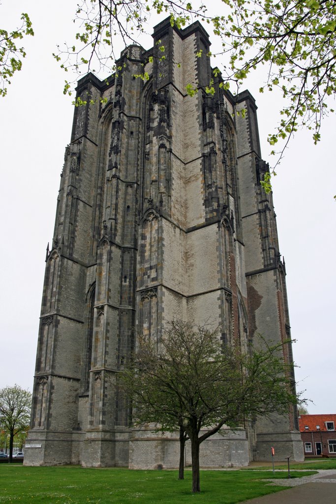 Sint Lievensmonstertoren Zierikzee by Bert Kaufmann