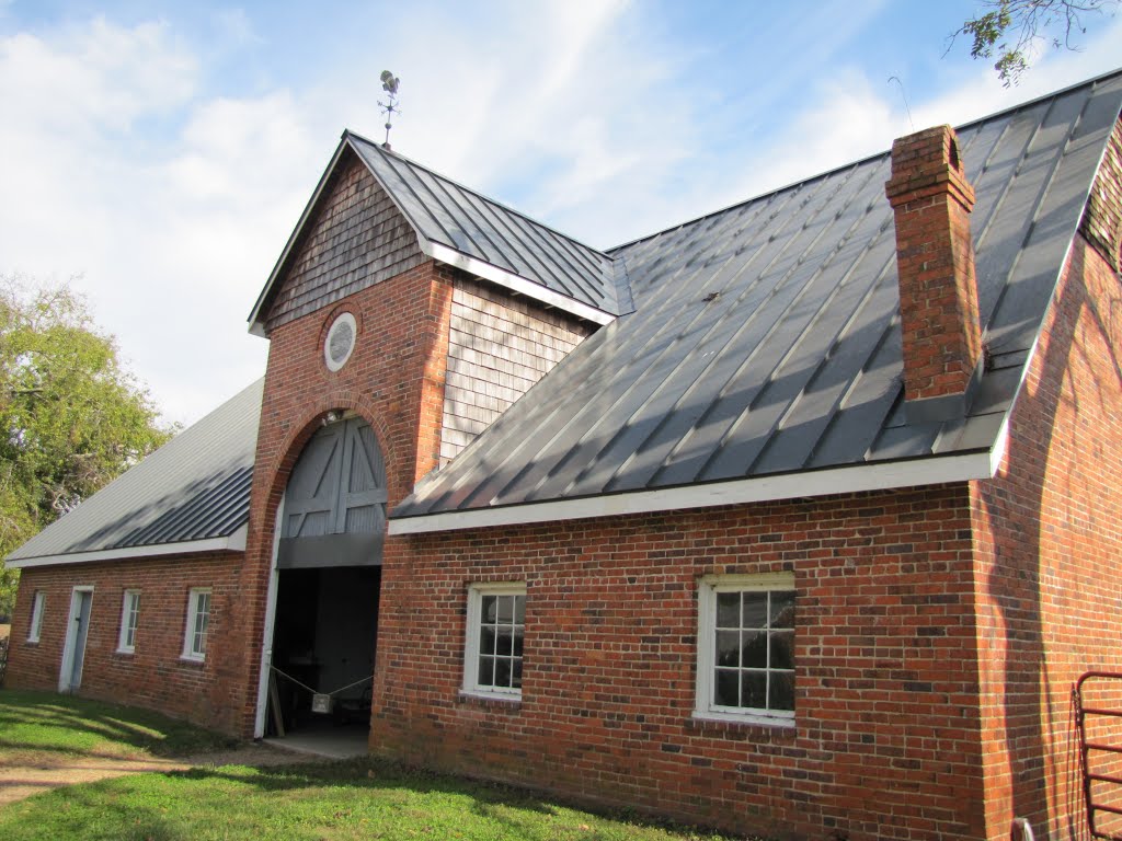 Westover Plantation Stables by Chris Sanfino