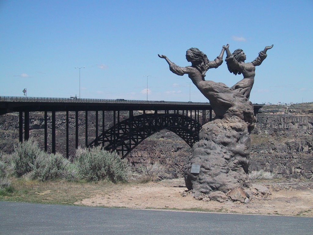 "The Twins" Sculpture South East Side of Perrine Bridge May 1, 2008 by Maitra