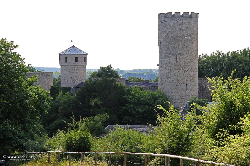 Burg Laufenburg by www.zeche.org by Roger K. www.zeche.org