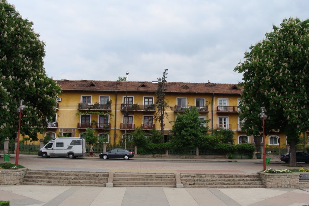 Old Flats in Turnu Severin by bogdanpopey