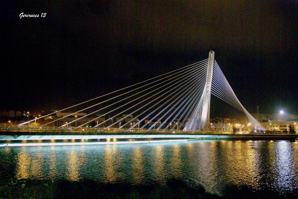 Ponte dos Tirantes, Pontevedra. by Germán Cruces