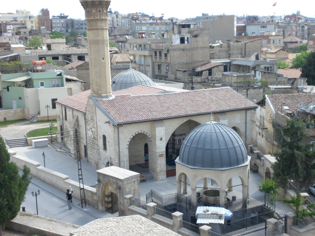 Şirvani cami (İki Şerefeli Cami) by gökhan çelimli