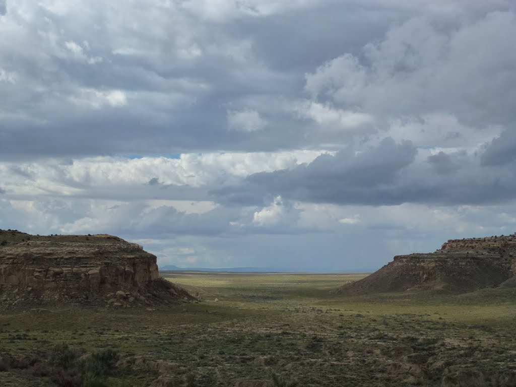 Chaco Culture National Historical Park, New Mexico by SusiMoon