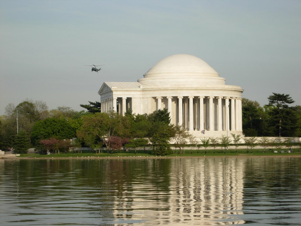 President Bush Flies By Jefferson Memorial by ryandenver