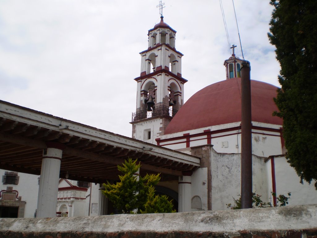 Iglesia del Sacramonte by Luis F. Castelán