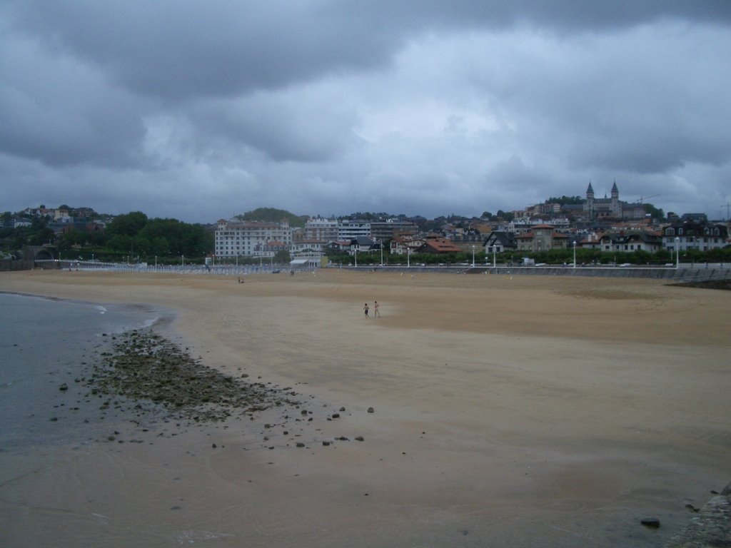 Playa de Ondarreta (San Sebastián) by Pedro Maza Gómez