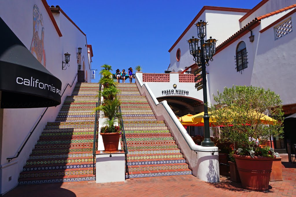 Stairway of Paseo Nuevo by andreisss