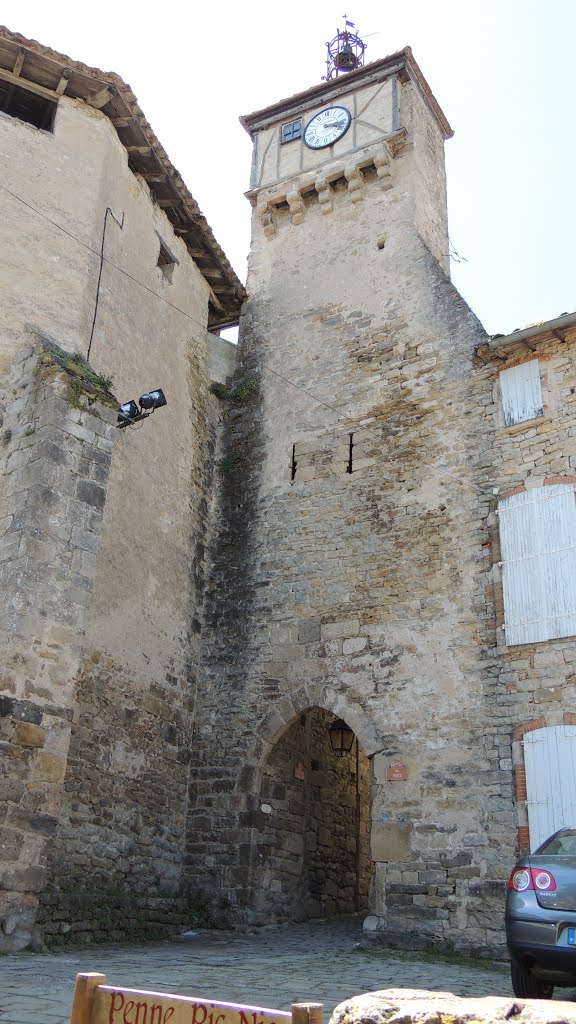 Penne, Tarn et Garonne by Alain Colomb