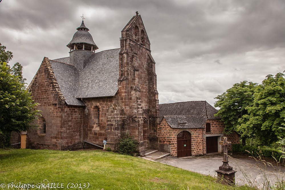 Saint Cyr la Roche (Corrèze) by Philippe GRAILLE