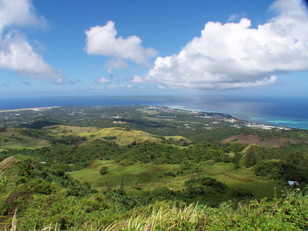 踏破潮山西南眺望 Southwest View from Mt. Tagpochau by likai