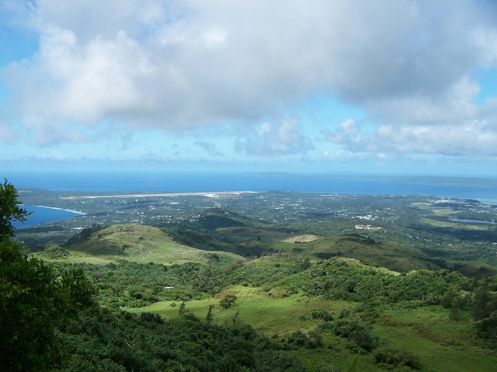 踏破潮山南面眺望 South View from Mt. Tagpochau by likai