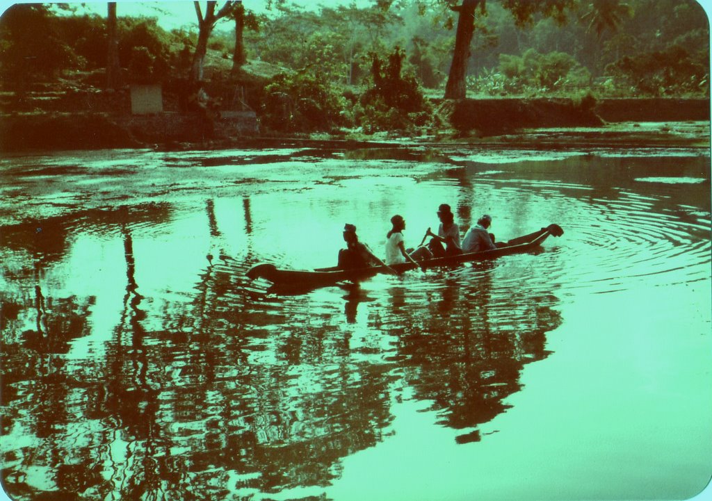 Telaga SENDANG SENJOYO Tingkir SALATIGA Tempo Doeloe 1983 by Erry AN ErryanZ