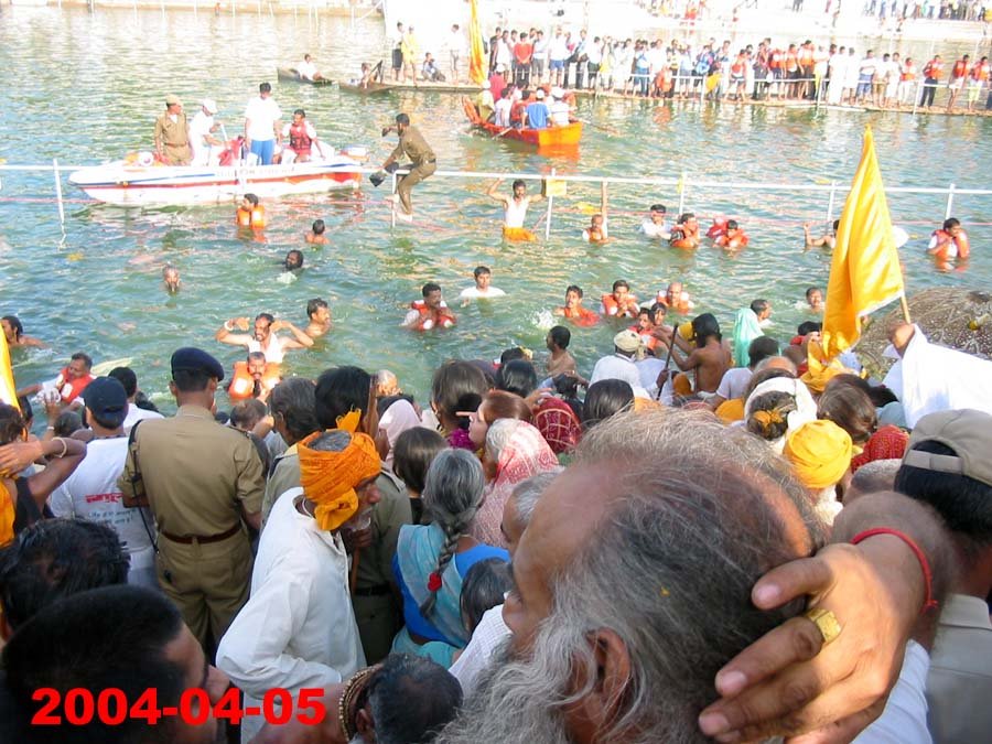 KUMBH BARHING VEIW 2004 by rdbansiya