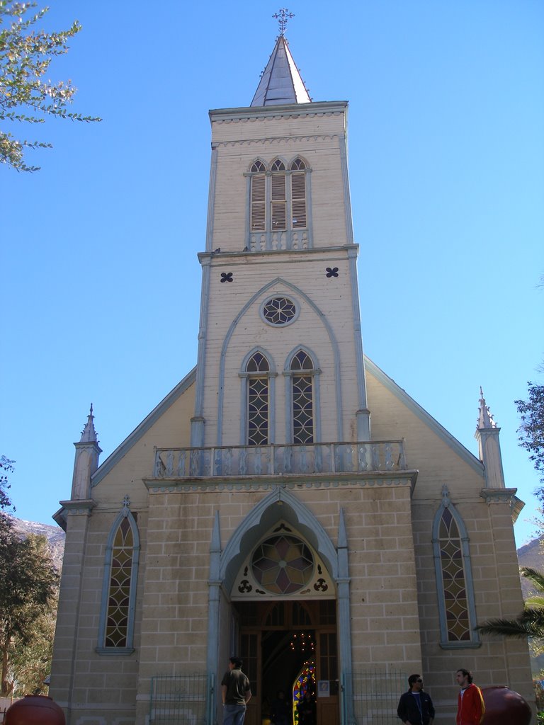 Iglesia Pisco Elqui by Gonzalf