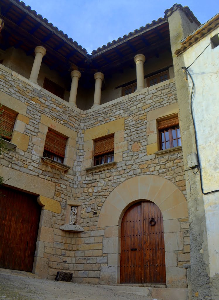 Santa Martí de Maldà, carrer Castell. by Angela LLop