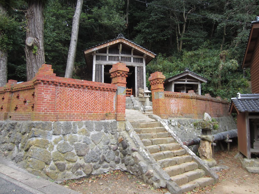 美方郡新温泉町釜屋・三柱神社 by taka_neya