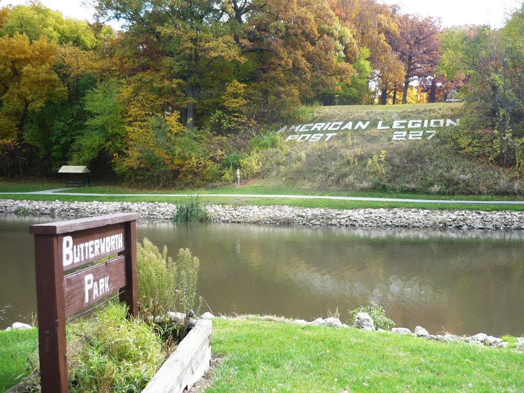 Butterworth Park below the hill by embryojoe