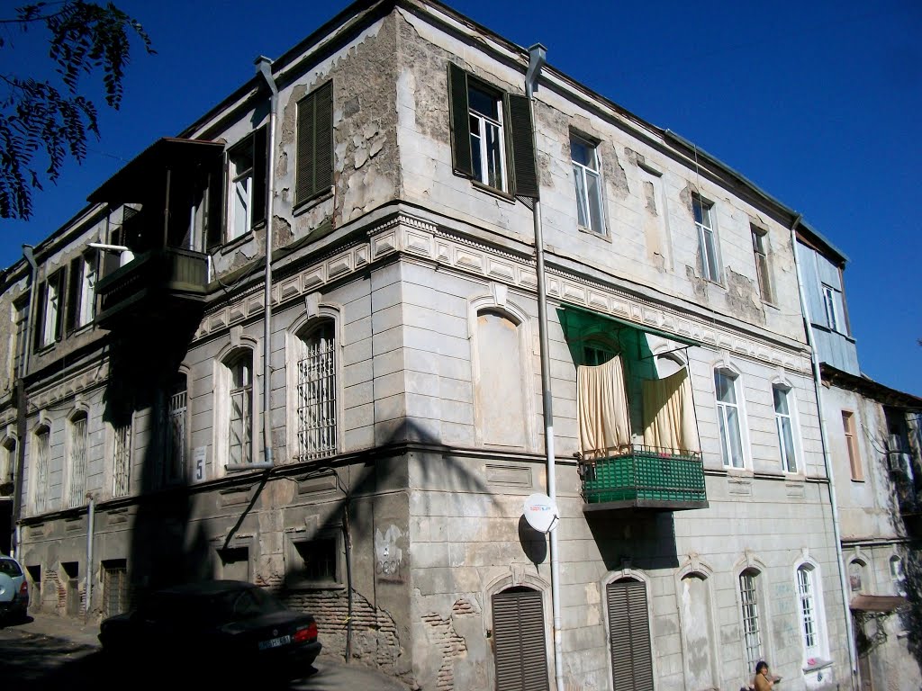 Mikhail Lermontov street, Tbilisi by Pogromca Gašnič