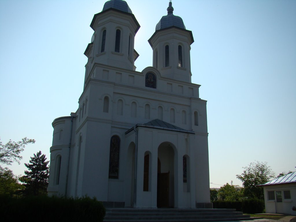 Biserica de la manastirea Saonu by soby