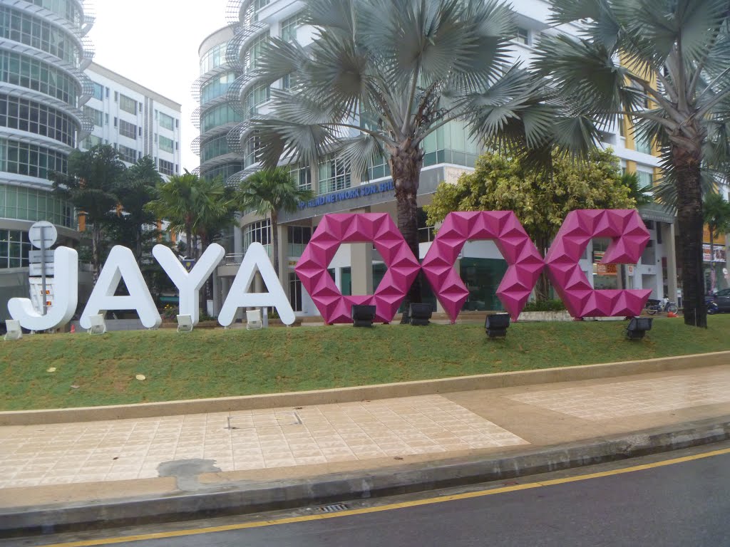 Jaya One - Petaling Jaya, Selangor by weisiong