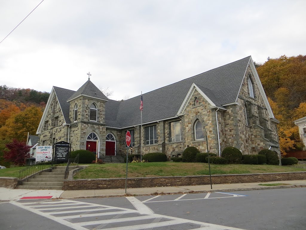 St Peter's Lutheran Church by Adam Elmquist