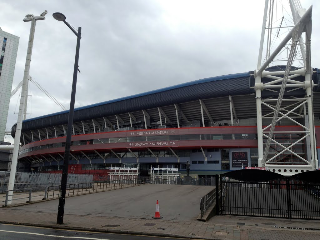 Millennium Stadium by spiritualizedkaos