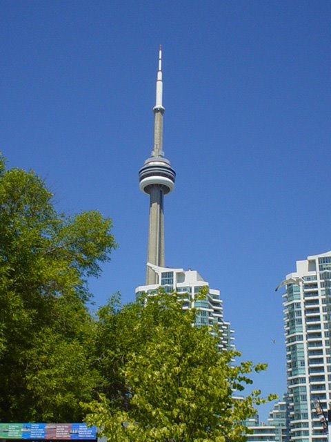 CN Tower Aug 1, 2004 by Chris Banks