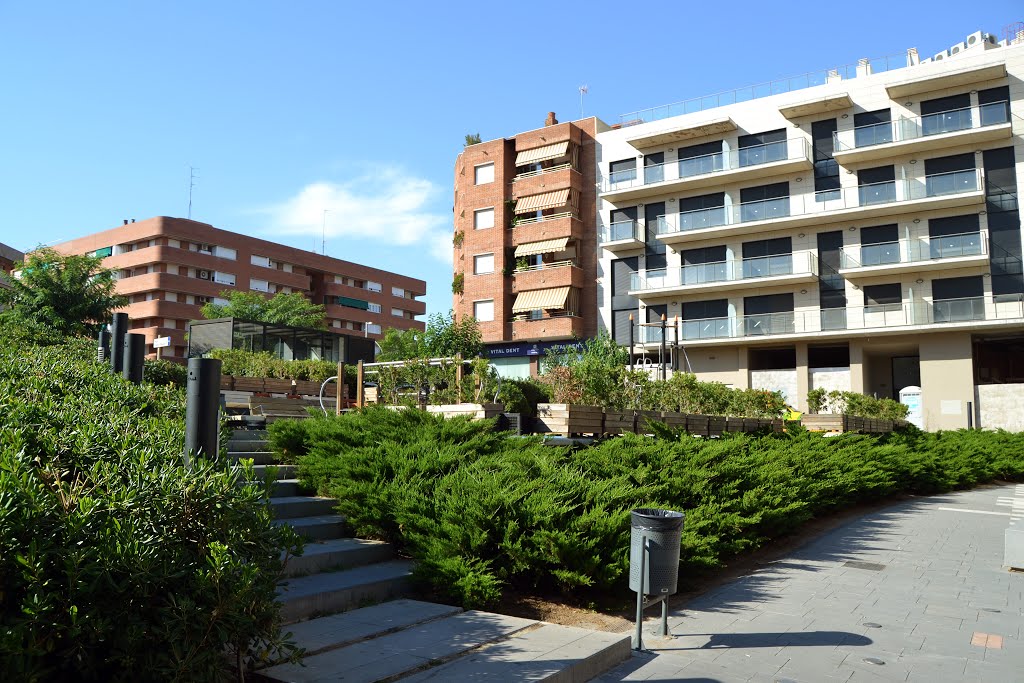 Jardins al carrer Travessera by M.Kreuz