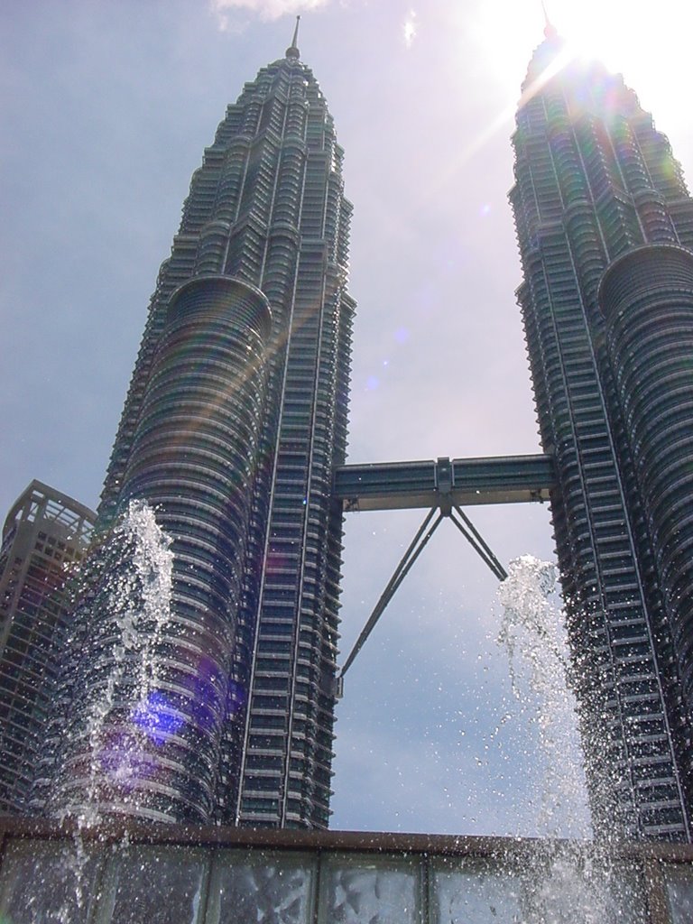 Petronas Towers by Scott Beuse