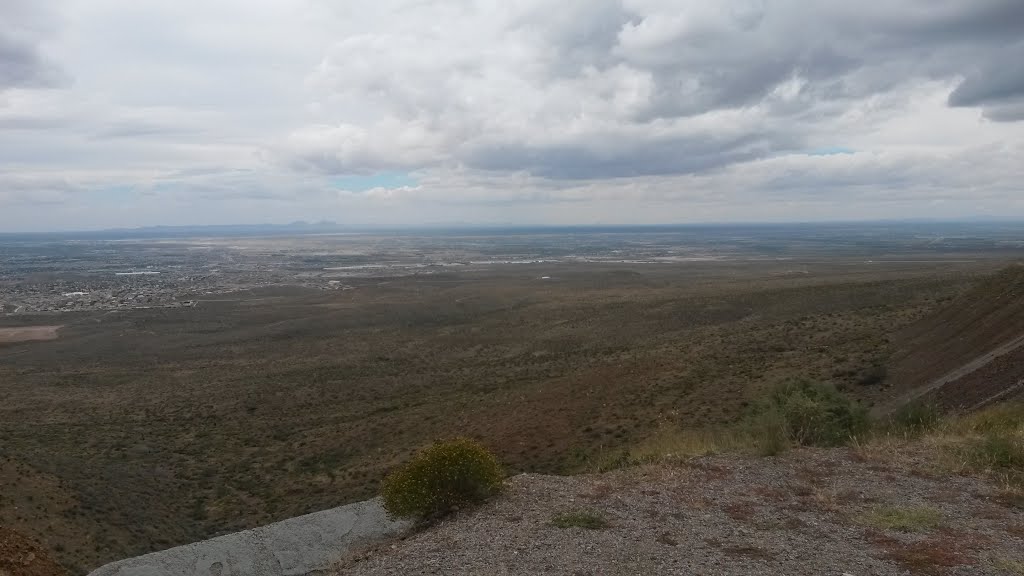 Franklin Mountains State Park by RichBC