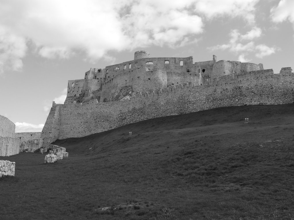 Spissky hrad by paweł winiarski