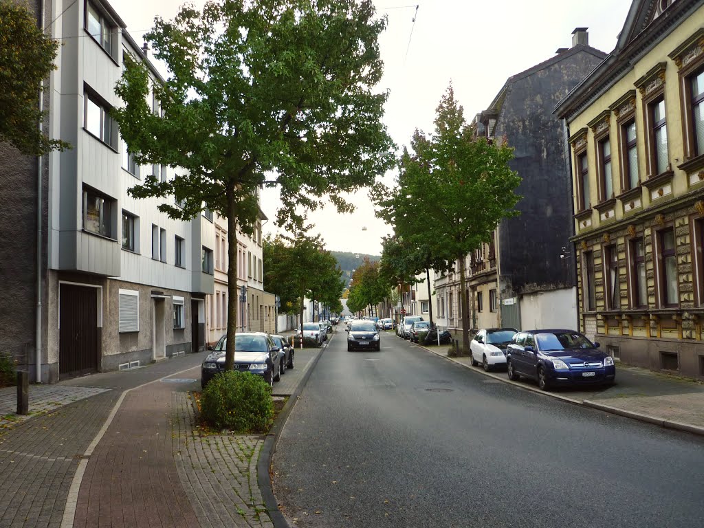 Lenneper Str. (Wuppertal-Heckinghausen) / 10.10.2013 by Iceman93 / NO VIEWS!!!