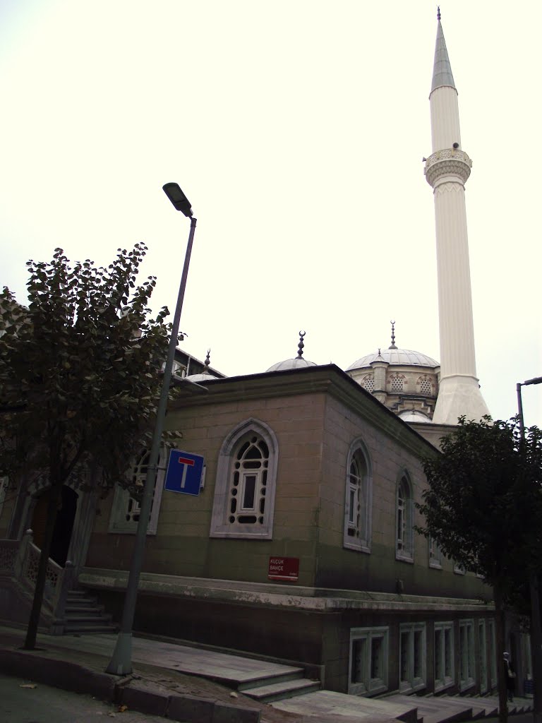 Şişli, Meşrutiyet, Osman Bey Camii 1 by Kasım OKTAY