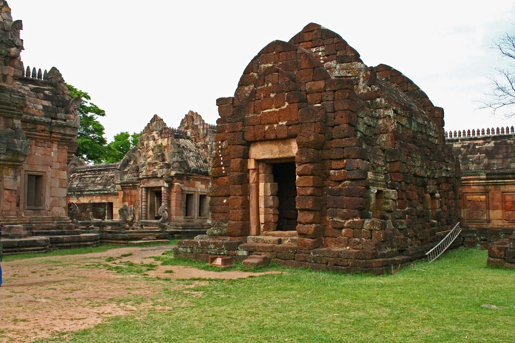 Prasat Panom Rung, Buriram by S.T.S.