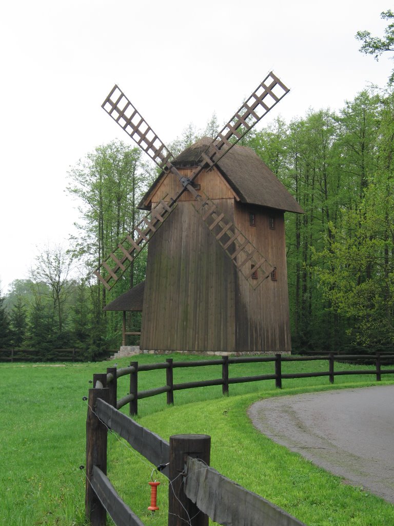 Wiatrak -wind mill -pict2 by hauer