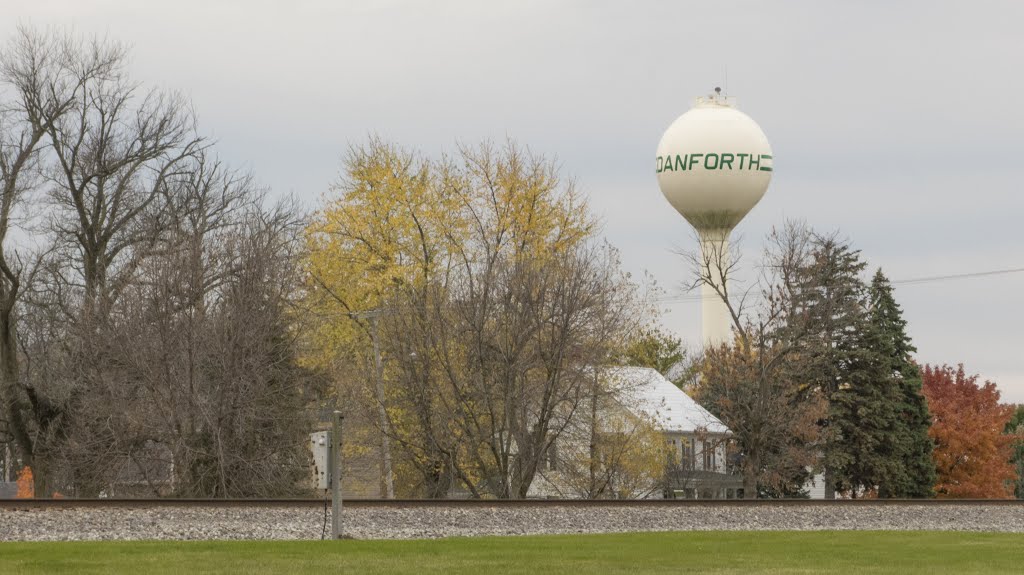 Danforth, Illinois water tower by D200DX