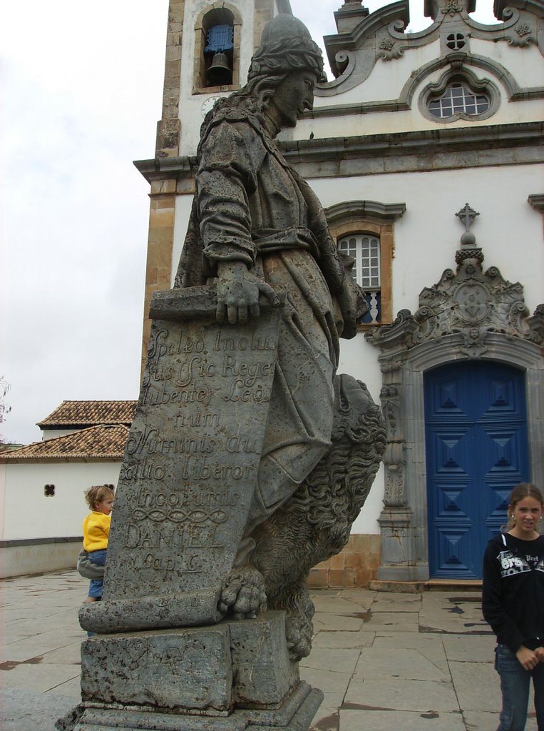 Profeta Daniel, obra em pedra sabão por Aleijadinho by AlexandreBraga