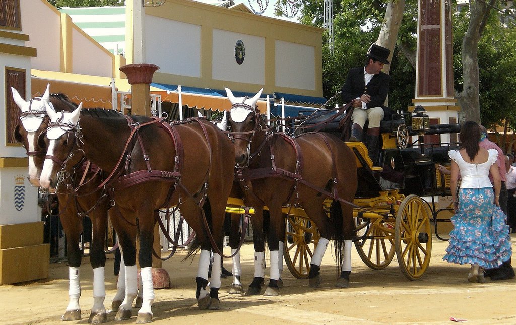 Subiendo pasageros para un paseo por el recinto ferial by Califa