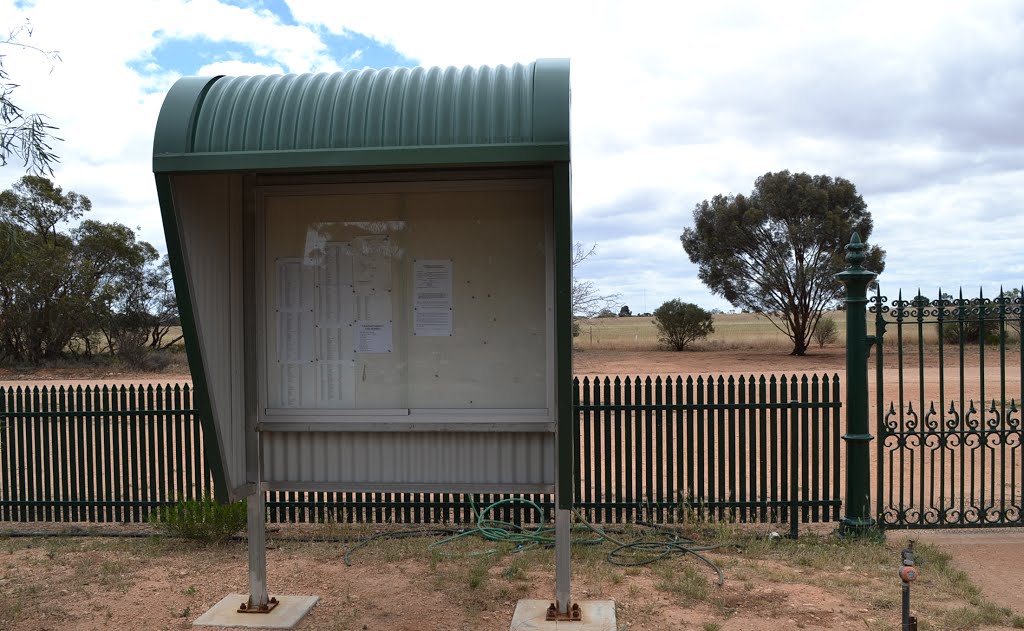 Site index shelter inside front gates by Phaedrus Fleurieu