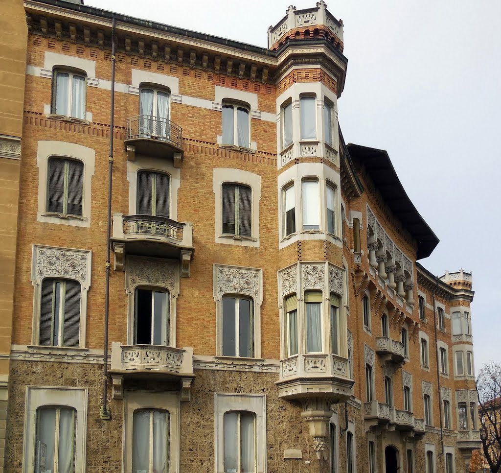 Torino, corso Galileo Ferraris 78 / corso Luigi Einaudi 19, Casa Gamna (Michele Alfonso Frapolli 1905) by Jacques Lasserre