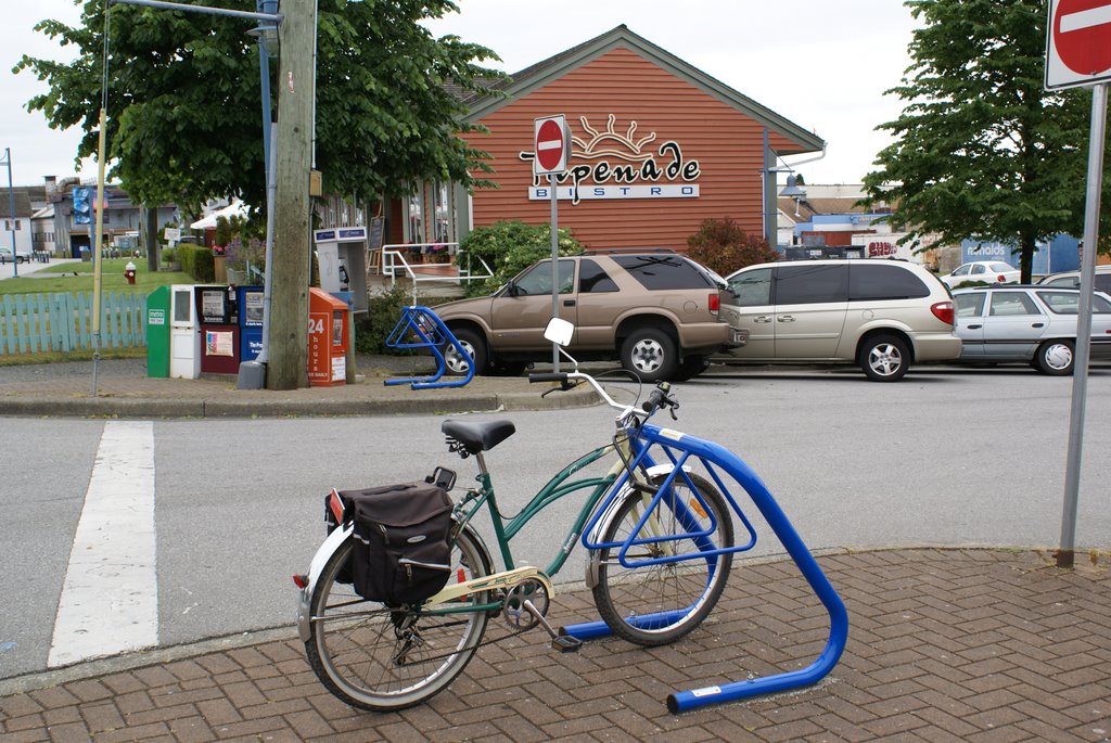 Parking of icycle by Edward Ng