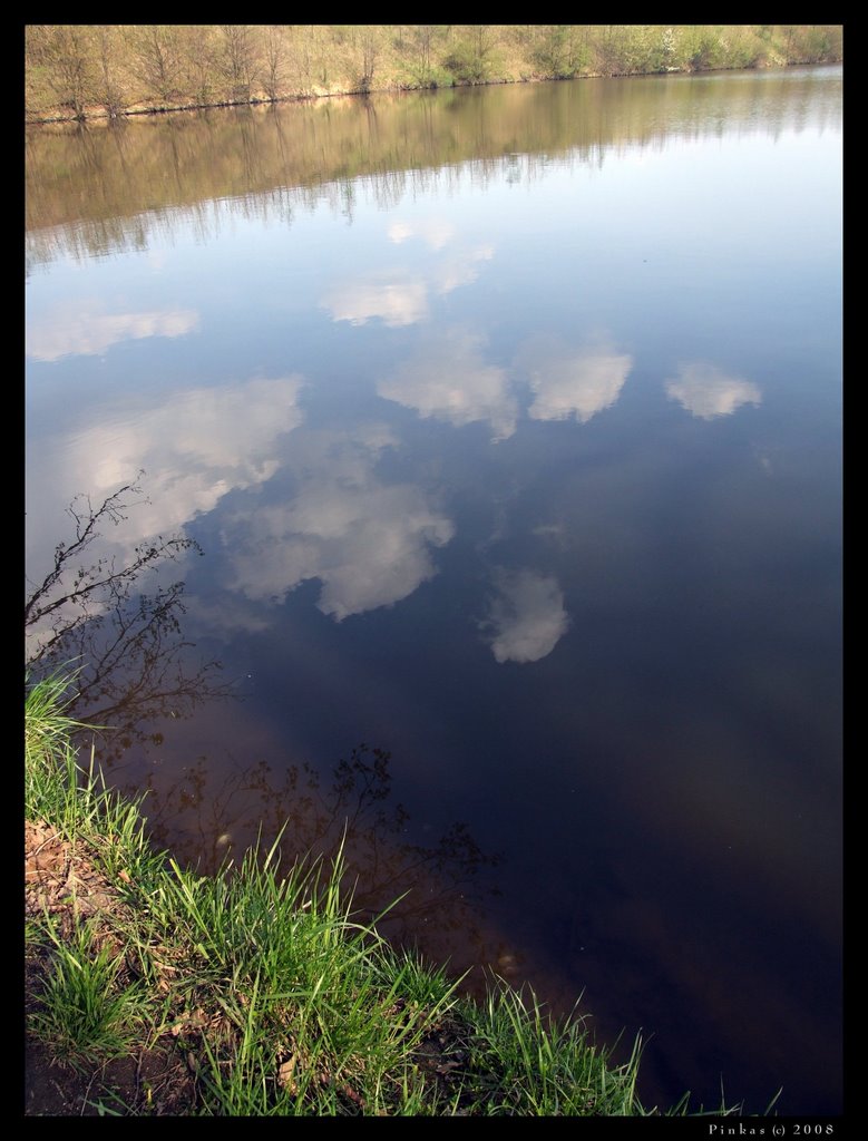 Sky at reservoir by JP by Hanz.P69.cz