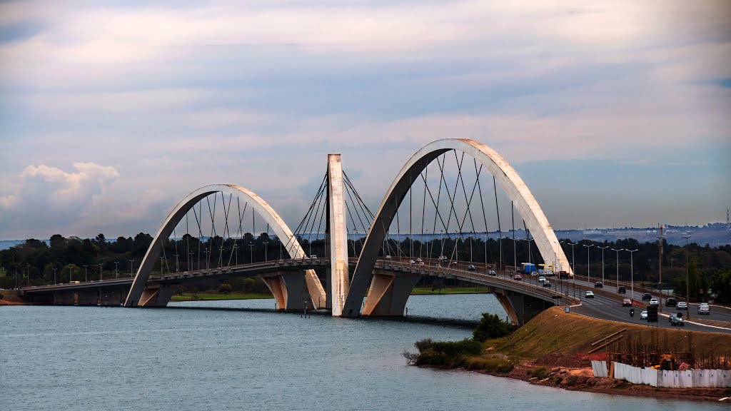 Ponte JK (Juscelino Kubitschek) by josé cândido