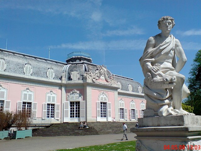 Schloß Benrath by hanyuxuesheng