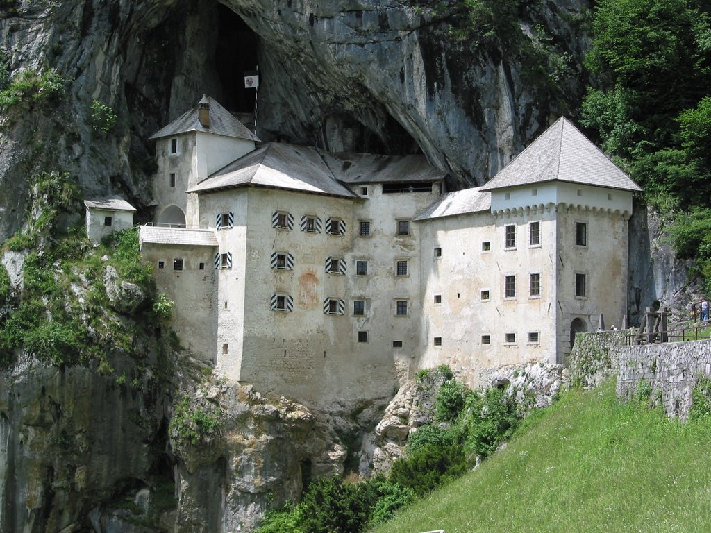 Slovenian castle by Evgenia Ko