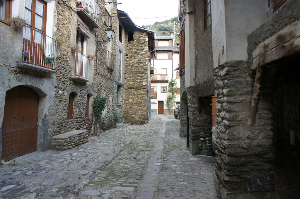 Antigua calle de Rialp (2) by La Casa del Chiflón (Bulnes)