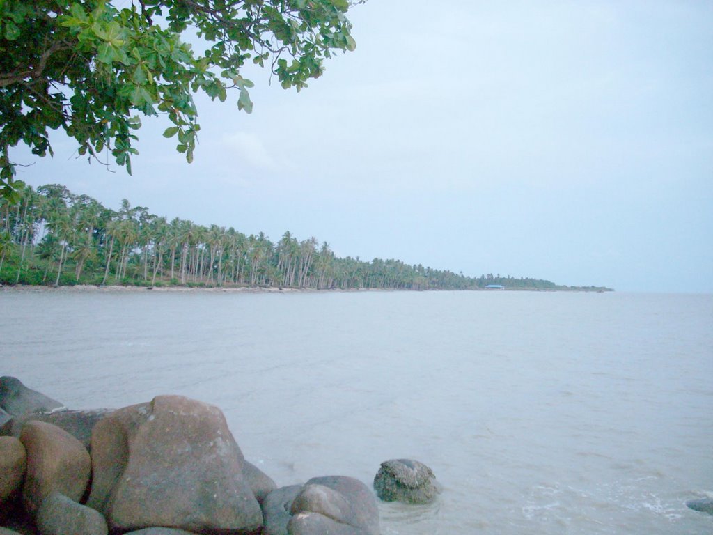 Kijing Beach (2) by Jimmie Sinarta