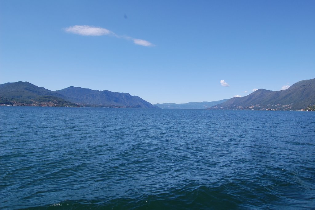 Lago Maggiore, Ferry by HoZi